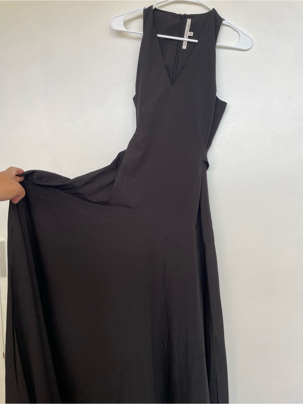 RACHEL Rachel Roy Black V-Neck tie back Sleeveless Maxi Gown